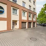Beautiful Apartment In Wroclaw For 4 People By Rent Like Home