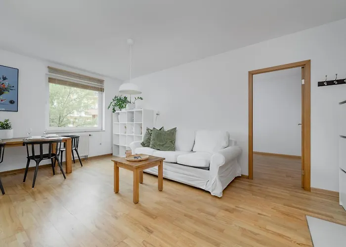 Beautiful Apartment In Wroclaw For 4 People By Rent Like Home